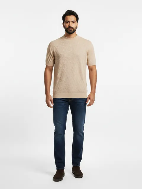 Beige Textured Knit T-Shirt & Dark Wash Jeans