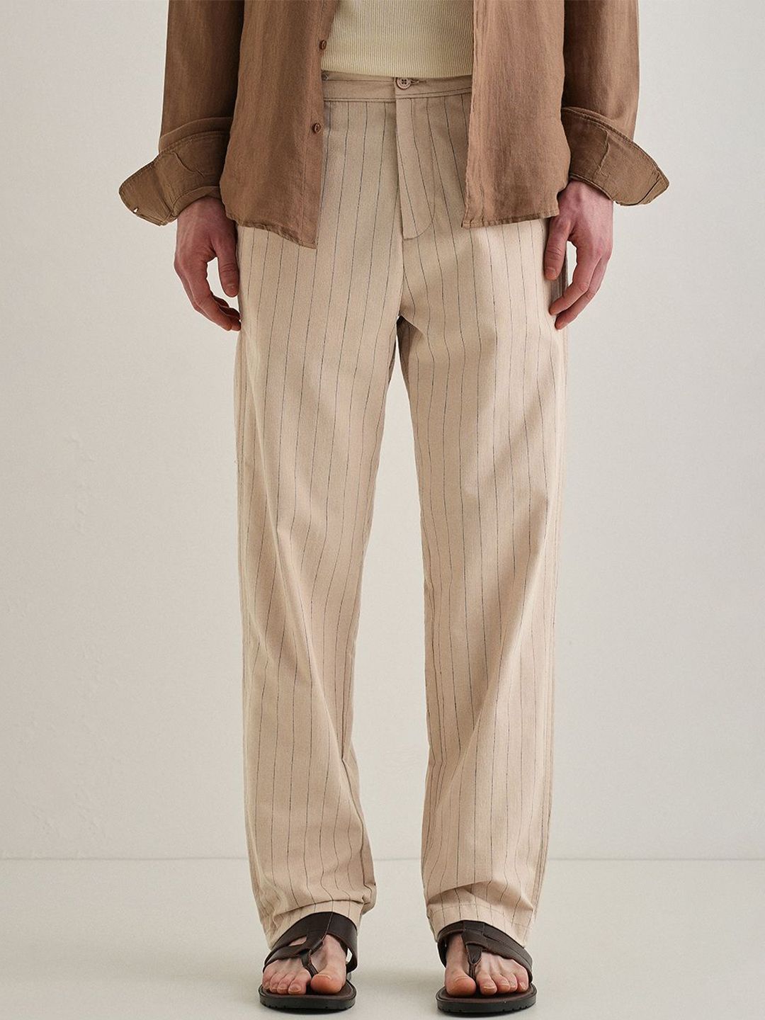 Men Striped Relaxed Fit Mid-Rise Linen Trousers