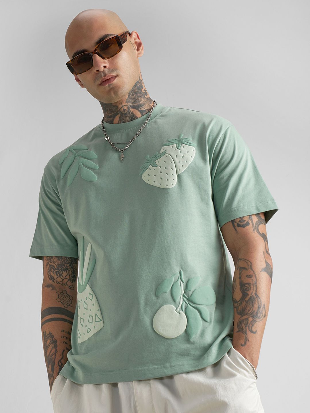 Men Printed Drop-Shoulder Sleeves T-shirt