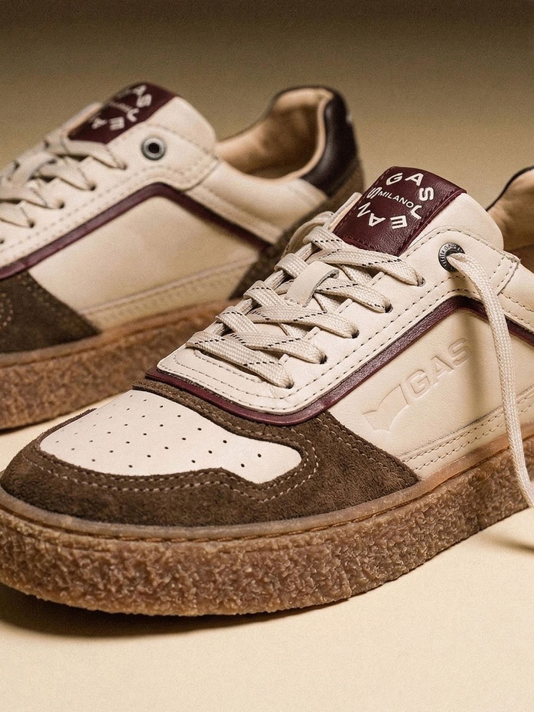 Men Strada Beige Sneakers